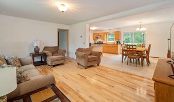 1129 Meadowdale Rd, Altamont, NY 12009