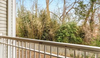 7532- F COXTON Ct 126, Alexandria, VA 22306