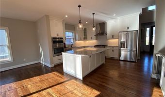 35 Primrose Ln, Cromwell, CT 06416