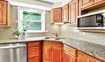 659 Boxford Ln, Columbus, OH 43213
