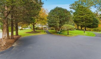 73 Oceanwoods Dr, North Kingstown, RI 02852