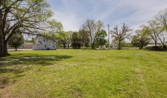 313 N Walnut St, Augusta, KS 67010