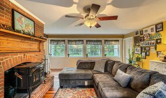5947 APPLETOWN Rd, Boonsboro, MD 21713