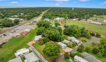 306 Union St, Bay St. Louis, MS 39520