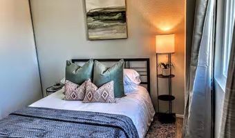 1811 Navajo Pl, Escondido, CA 92029