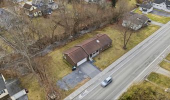212 Dewey St, Bennington, VT 05201