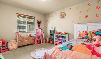 2606 Sapphire Ln, Anderson, CA 96007