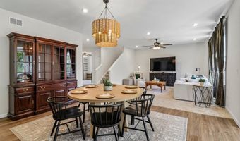 8 Liam Ct, Algonquin, IL 60102
