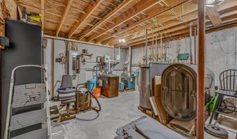 48 Meadow Ln, Campton, NH 03223