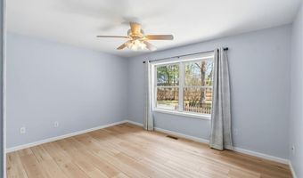 65 SKUNK HILL Rd, Hopkinton, RI 02832