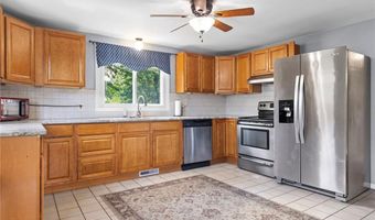 794 Main Ave, Warwick, RI 02886