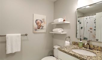37 Lakeview Ave, Lincoln, RI 02865