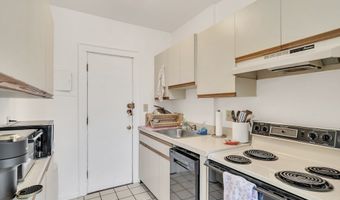 141 Englewood Ave 23, Boston, MA 02135