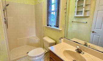 5 THOMAS St, Harrington, DE 19952