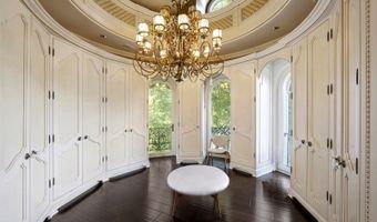 31 Rio Vista Dr, Alpine, NJ 07620