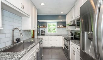 1597 Blueorchard Dr, Anderson Twp., OH 45230
