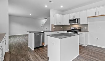 56 Honeydew Dr, Angier, NC 27501
