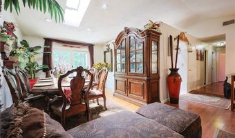 52 Urquhart St, Cranston, RI 02920
