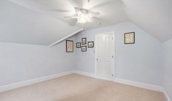 7032 WILSON Ln, Bethesda, MD 20817