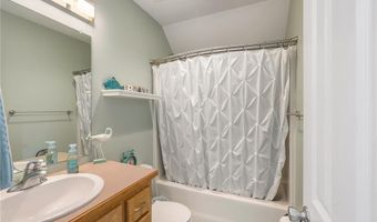 15417 Poplar St, Basehor, KS 66007