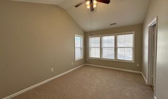 1575 Town Home Dr, Apex, NC 27502