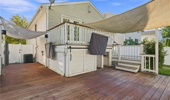 105 Branch Ave, Cumberland, RI 02864