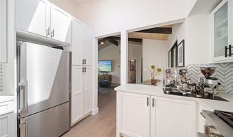 2522 Zorada Dr, Los Angeles, CA 90046