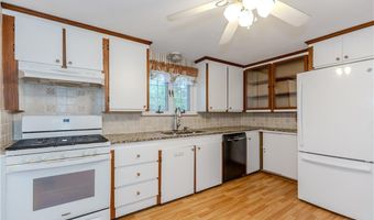 19 Coulters Rd, Cranston, RI 02920