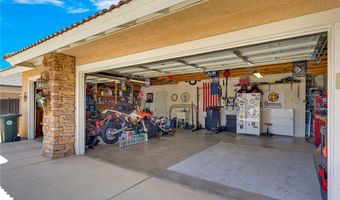 19581 Powhatan Rd, Apple Valley, CA 92308