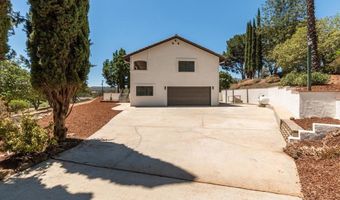 1650 Silver Tree Ln, Escondido, CA 92026