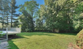 946 Closter Dock Rd, Alpine, NJ 07620