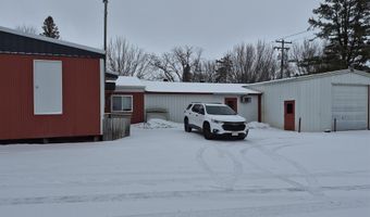 118 S 4TH St, Abbotsford, WI 54405