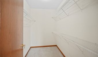 209 Greenbriar Ln, Dalton, OH 44618