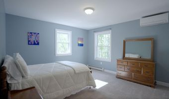 271 Red Gate Ln, Acton, ME 04001