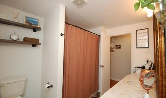 8 Teaberry Ln, Bedford, NH 03110