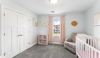 110 Crystal View Dr, Burrillville, RI 02859