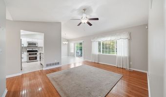 2463 Orient Dr, Adrian, MI 49221