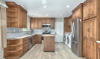 1209 Rosewood Ave, Camarillo, CA 93010