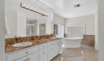 255 Scenic Dr, Ashland, OR 97520