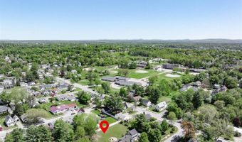 15 Fairfax St, Bangor, ME 04401