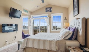 549 S FRONT St, Rockaway Beach, OR 97136