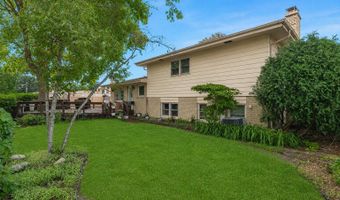 917 W Army Trail Blvd, Addison, IL 60101