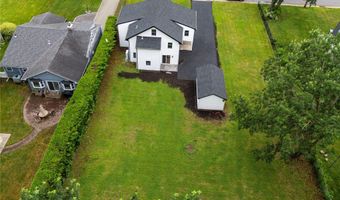 62 Central Ave, Amityville, NY 11701