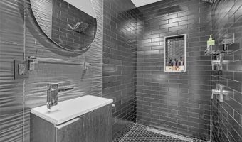 733 OVERLOOK Dr, Apopka, FL 32703