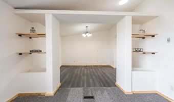 36 Rocky Rd, Douglas, WY 82637