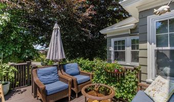 141 Coggeshall Ave, Newport, RI 02840