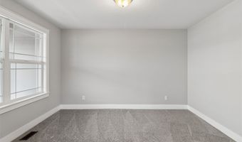 3510 NW Reinhart Dr, Ankeny, IA 50023