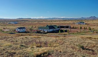240 Sendero Horse Thief, Alpine, TX 79830