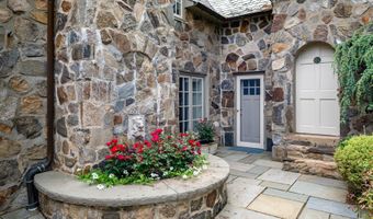 82 Arrowhead Way, Darien, CT 06820