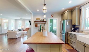708 N Sunset St, Atkinson, NC 28421